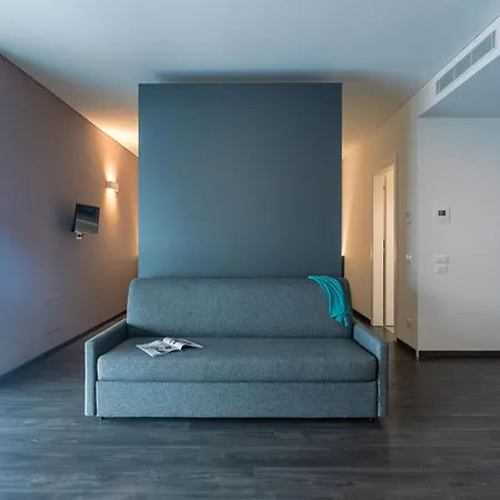 Htm Venice By Halldis מסטרה
