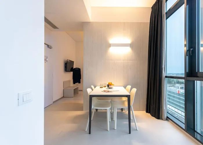 Htm Venice By Halldis Daire *