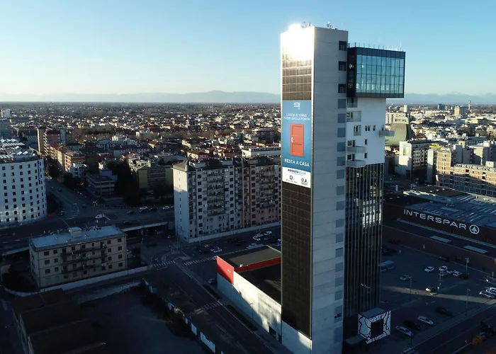 Htm Venice By Halldis Местре