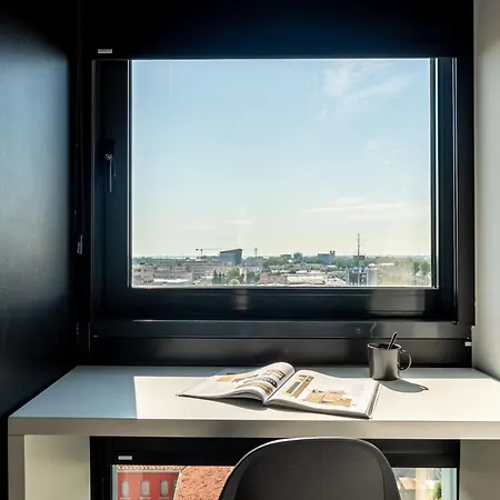 Htm Venice By Halldis * Местре