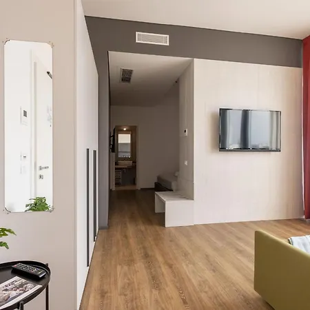 Htm Venice By Halldis Апартаменты