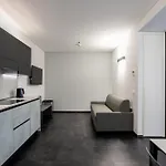 Htm Venice By Halldis Apartment