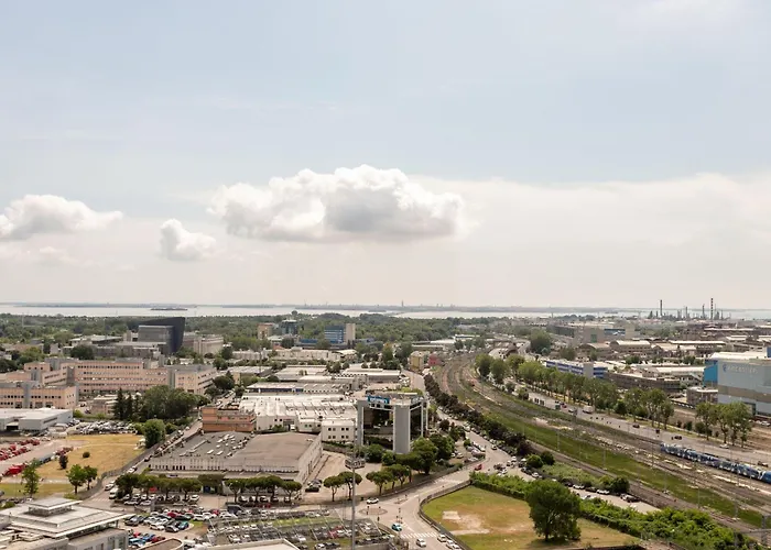 Htm Venice By Halldis Apartament Mestre