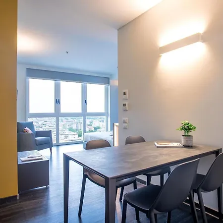 Htm Venice By Halldis Apartment